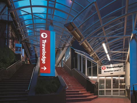 Travelodge Hotel Wellington, Exterior