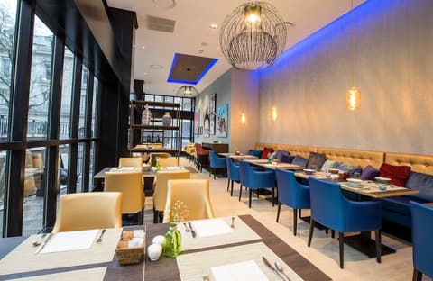 Leonardo Hotel Madrid City Center, Breakfast area