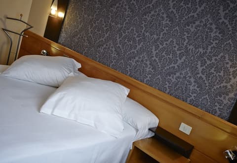 Hotel Alfonso IX, Room