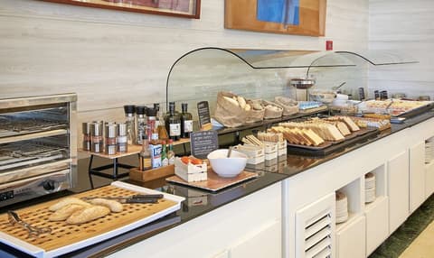 NH Valencia Center, Breakfast area