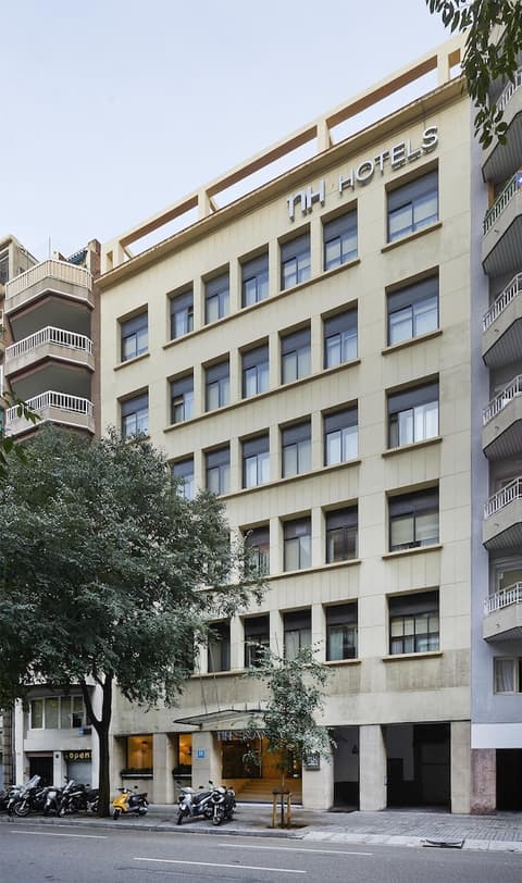 NH Barcelona Eixample, Exterior