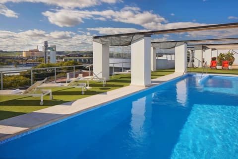 NH Sevilla Plaza de Armas, Pool