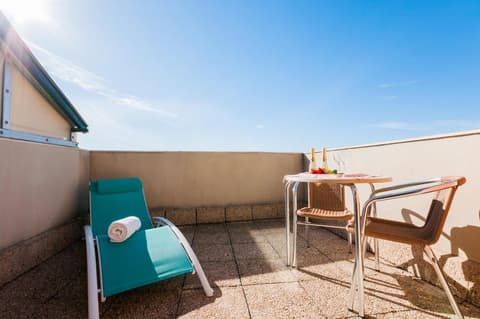 Hotel Villacarlos, Balcony