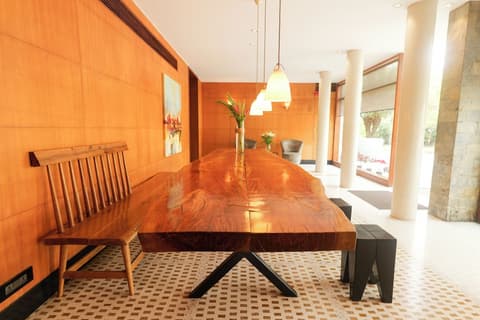 The Manor - New Delhi, Reception