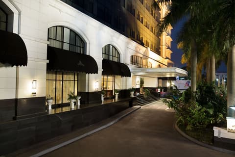 The Papandayan, Front of property - evening/night