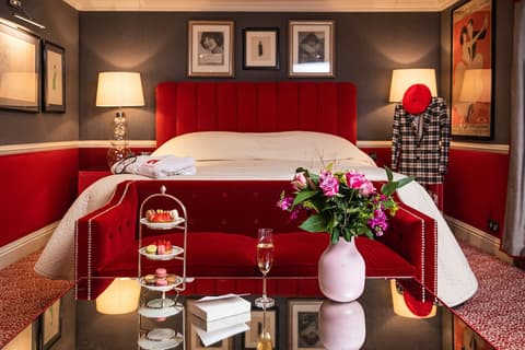 The Milestone Hotel, Room