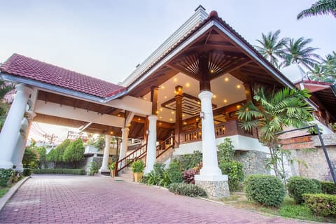 Nova Samui Resort, Property entrance