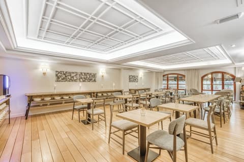 Sercotel Arenal Bilbao, Breakfast area