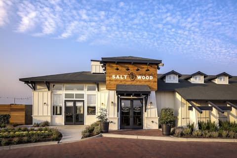 Sanctuary Beach Resort, Exterior