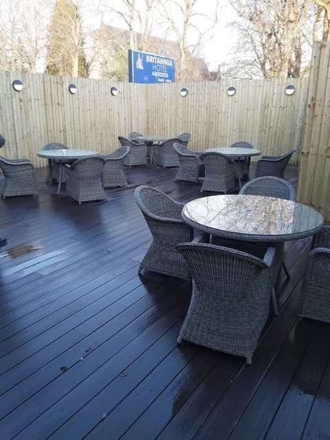 Britannia Aberdeen Hotel, Exterior