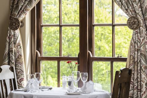 Abbeyglen Castle Hotel, Dining