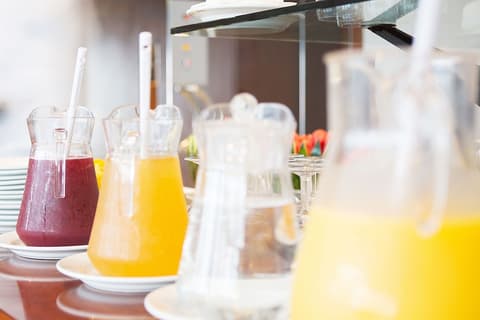 Hotel 3K Madrid, Food and drink