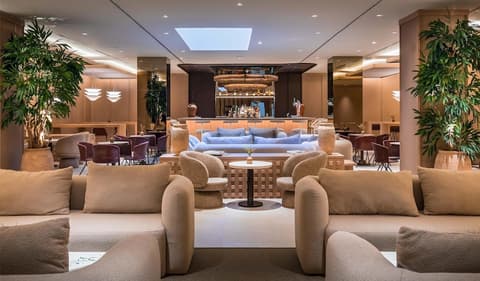 Barceló Bilbao Nervión, Lobby