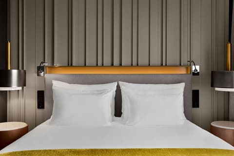 NH Collection Amsterdam Flower Market, Room