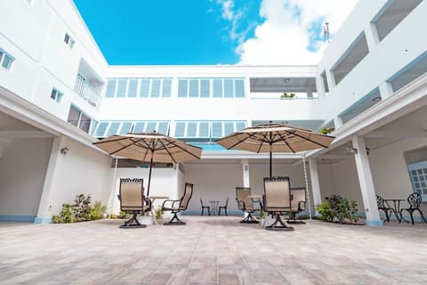 Time Out Hotel, Courtyard