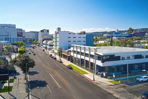 Elan Hotel, Exterior