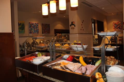 Lord Elgin Hotel, Breakfast buffet