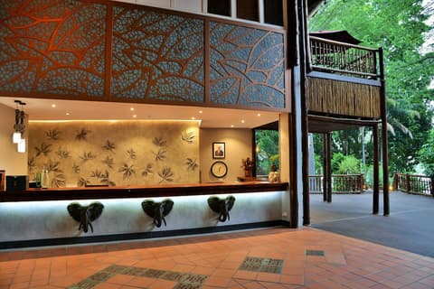 Cresta Mowana Safari Resort & Spa, Reception