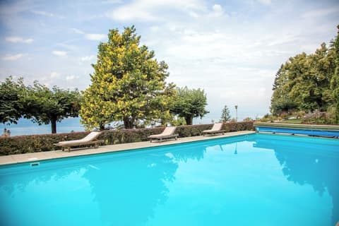 Hotel Victoria, Pool