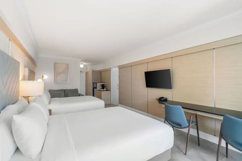 The Garden Hotel & Resort, Room