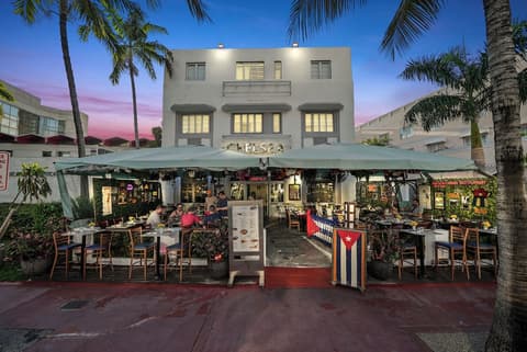 Hotel Chelsea, Restaurant