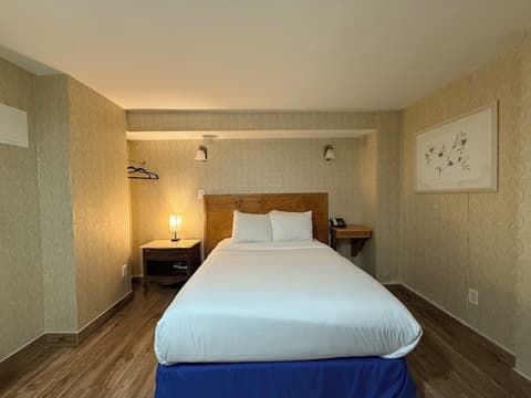 Windsor Inn Hotel, Room