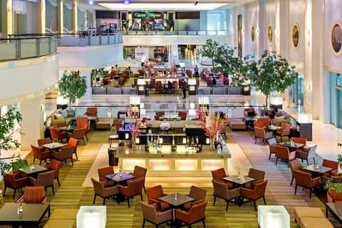 Waterfront Cebu City Hotel & Casino, Lobby