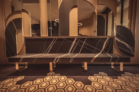 Hotel Bernina Geneva, Reception