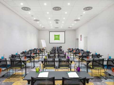 Ibis Styles Budapest Center, Miscellaneous