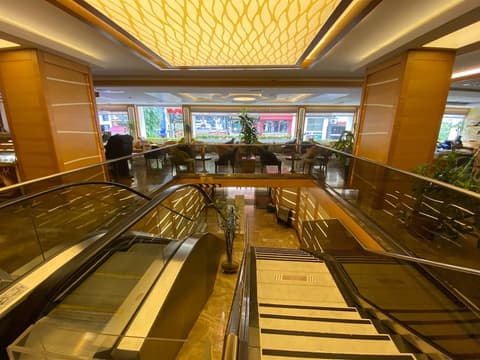 Prestige Hotel Old City, Lobby