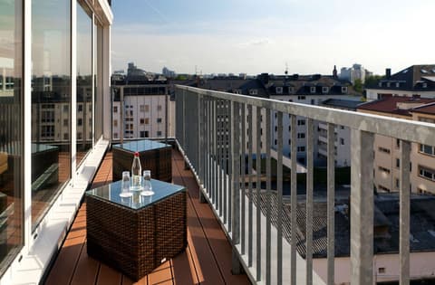 Flemings Hotel Frankfurt Main - Riverside, Balcony