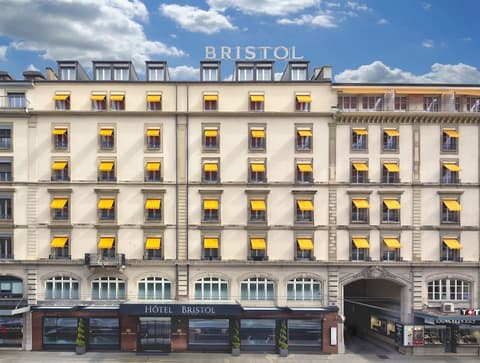 Hotel Bristol, Exterior