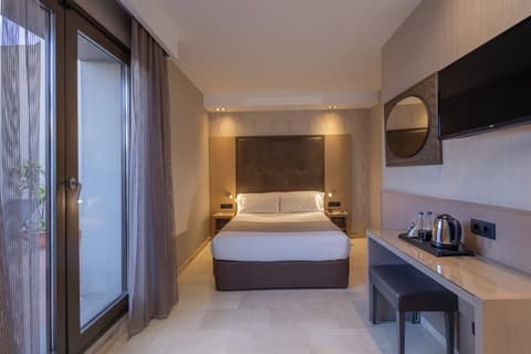 Gran Hotel Barcino, Room