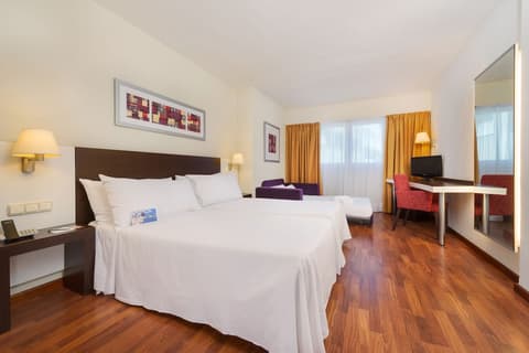 Hotel Port Feria Valencia, Room