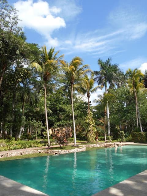 Hacienda Chichen Resort & Yaxkin Spa, Outdoor pool