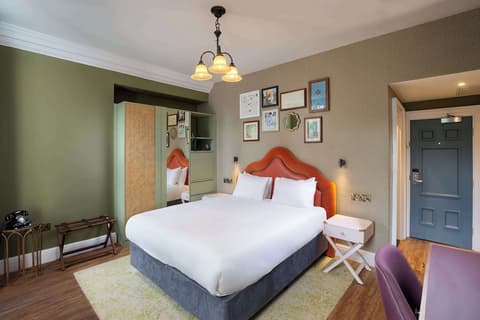 Elmbank York, Tapestry Collection by Hilton, Room