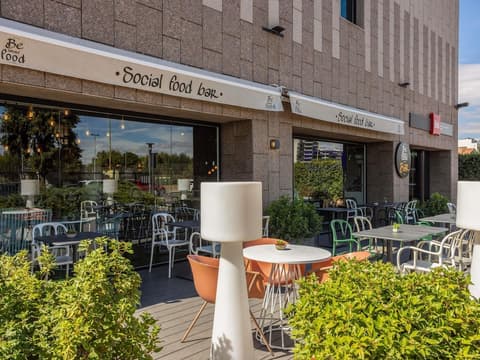 ibis Alcalá de Henares la Garena, Miscellaneous