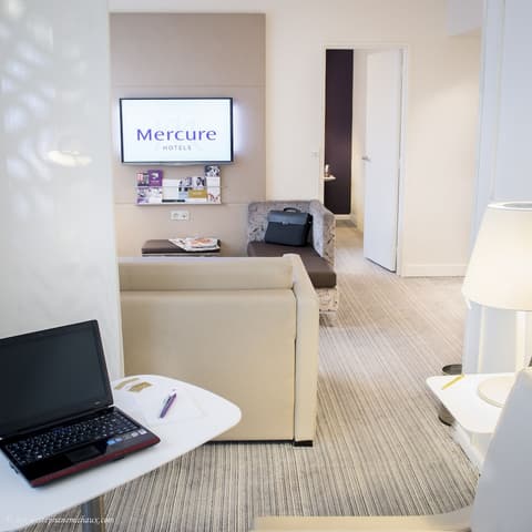 Mercure Paris Centre Tour Eiffel, Room