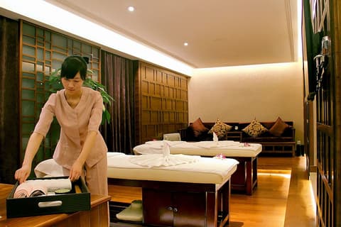 Central Hotel Shanghai, Spa