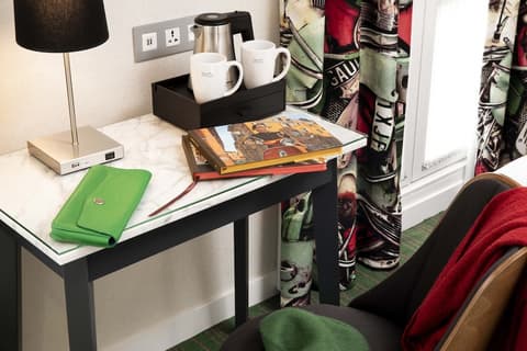 Hotel Des Arts Paris Montmartre, Room