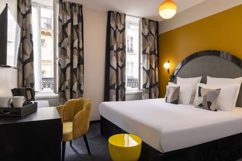 Hotel Régina Opéra Grands Boulevards, Room
