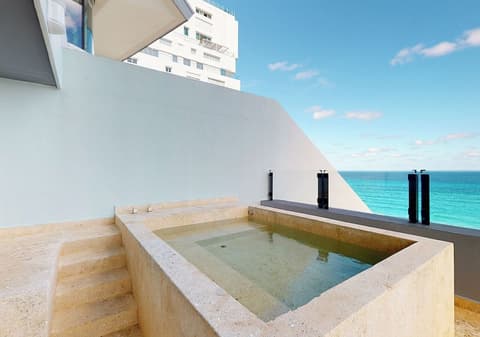 Park Royal Beach Cancun - All Inclusive, Terrace/patio