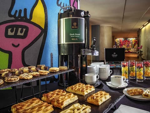 Novotel Santiago Las Condes, Breakfast area