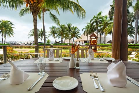 Sunset Marina Resort & Yacht Club, Room