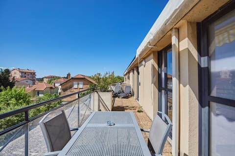 Appart Hotel Odalys City Aix en Provence Les Floridianes, Room