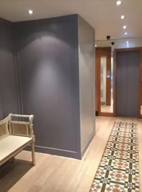 Garden View Hotel, Interior entrance