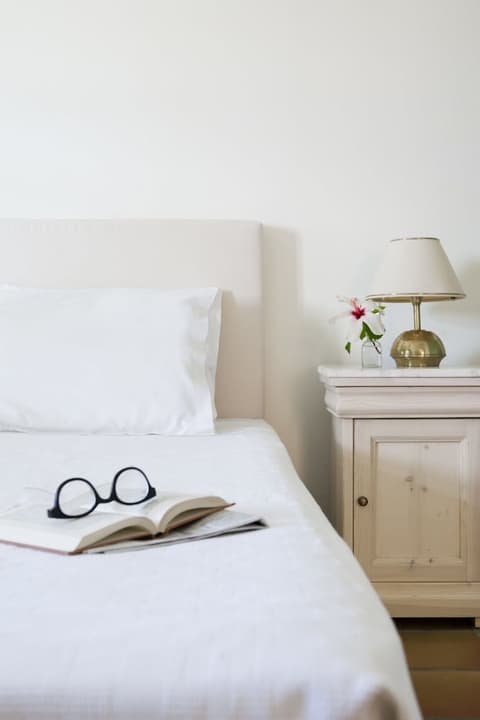 Candia Park Village, Room