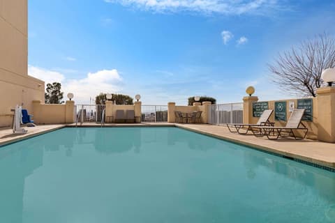 La Quinta Inn & Suites by Wyndham El Paso East, Pool