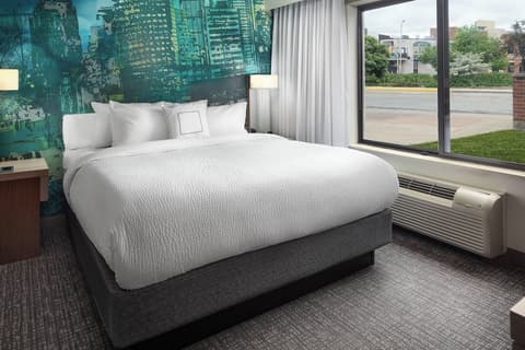 Courtyard by Marriott Indianapolis at the Capitol, Room