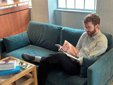 Merryl Hotel, Reception